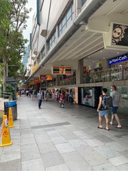Lucky Plaza (D15), Retail #540548211